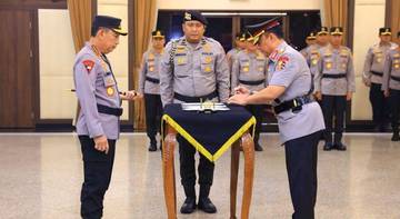 Kapolri Lantik Komjen Dedi Prasetyo Jadi Wakapolri