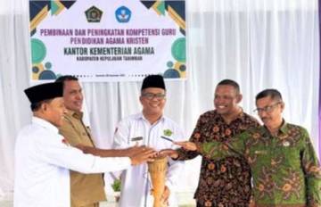 Kemenag Tanimbar Dorong Guru PAK Tingkatkan KompetensiBangunGenerasiBerakhlakMulia ‎