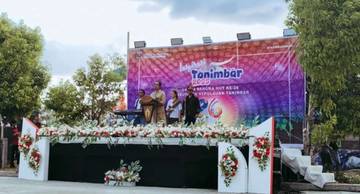  10 Kecamatan Ikut Lomba Tnabar Fanewa, WabupTekankanPentingnyaWarisanBudaya ‎