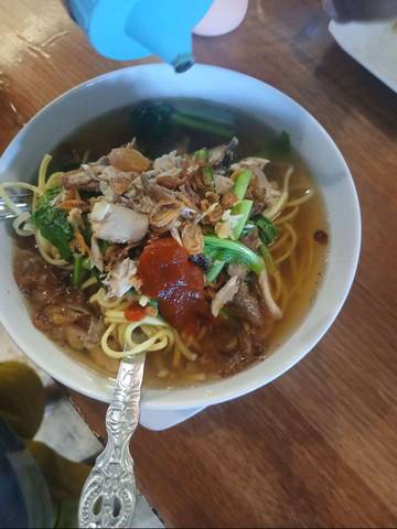 ​Bakso Cakalang di RM Manado Sangat Lezat