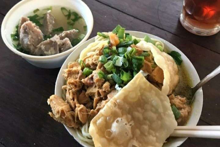 Mie Ayam Pangsit Kendal: Nikmatnya Kuliner Sehari-hari