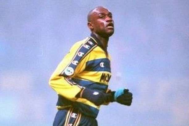 Patrick Mboma: Striker Afrika yang Bersinar di Eropa