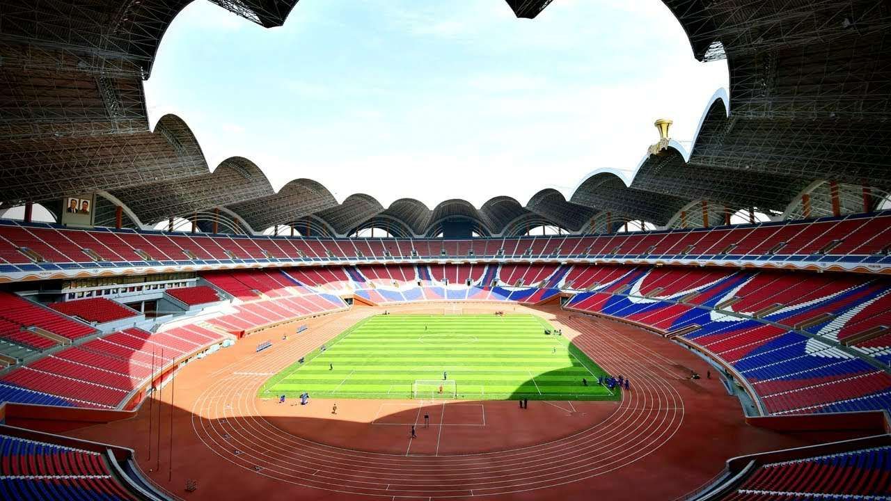 Lima Stadion Sepak Bola dengan Kapasitas Penonton Terbanyak