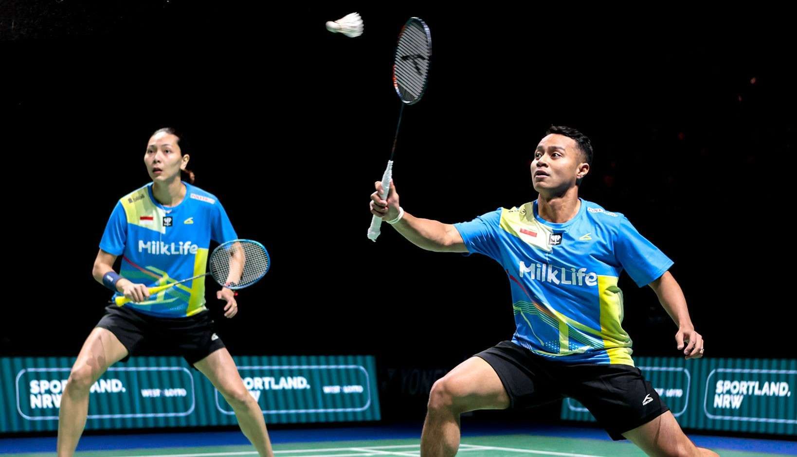 Raket Badminton: Head Heavy vs Balance Apa Bedanya?