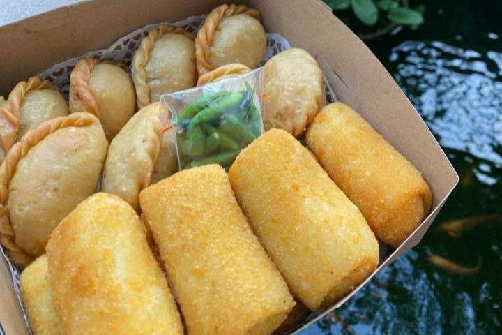 Jajanan Tradisional: Eksis di Tengah Gempuran Kuliner Modern