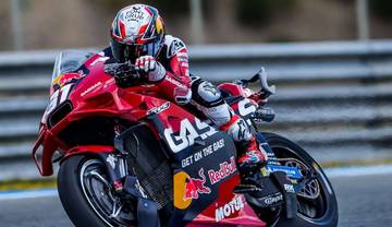 Acosta Frustrasi Melihat Tiga Ducati Melesat Kencang
