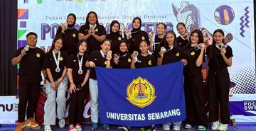 Tim Voli Putri USM Raih Emas Pomprov Jateng