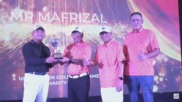 Mafrizal Juarai Turnamen Golf Piala Rektor USM 