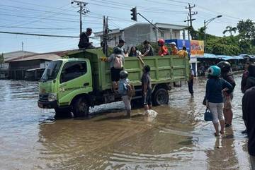 Benteng Terakhir Melawan Bencana Mikrobiologi Pascabanjir 