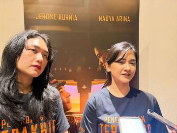 Cast Film Penerbangan Terakhir Ceritakan Pengalaman sebagai Pramugari