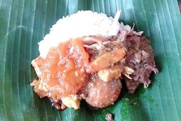 Tips Menyajikan Nasi Gudeg Telur Komplit
