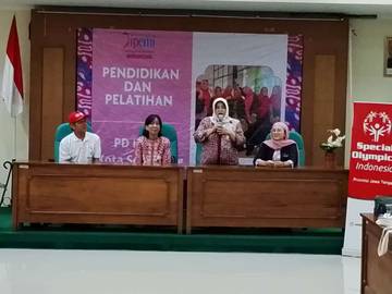 Ipemi Gelar Lomba Mewarnai Untuk Anak Berkebutuhan Khusus 