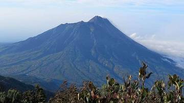 Kiat-Kiat Mendaki Gunung untuk Pemula