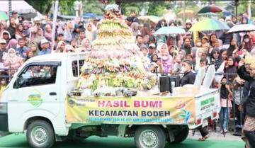 Polisi Amankan 4 Copet di Karnaval HUT Pemalang