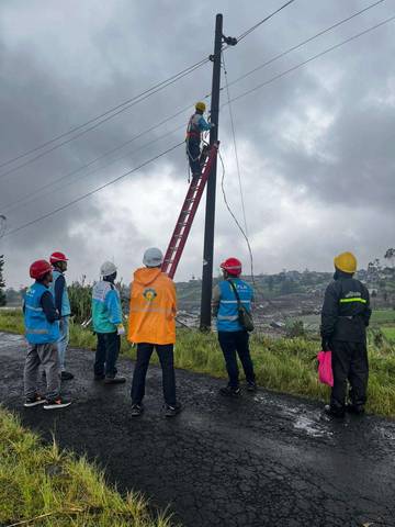 PLN Gerak Cepat Pulihkan Listrik di Purbalingga