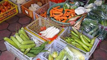 Tips Cerdas Memilih Sayur Segar di Pasar