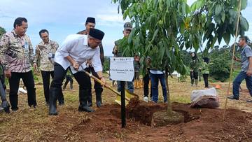 Undip Gandeng Indomaret Perluas Pasar Kelengkeng Khas Batang