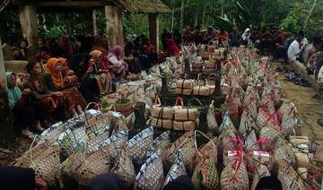 Nyadran Sepujud Ramah Lingkungan, Pakai Keranjang Bambu