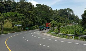Kelokan Menanjak Rawan Kecelakaan, Butuh Kewaspadaan Pengendara