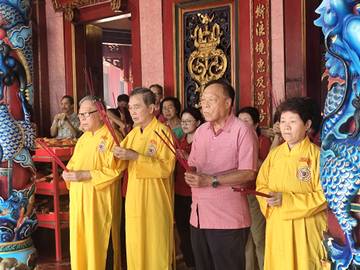 Ritual Chi Swak Warnai Persiapan Imlek 2026 di Pekalongan