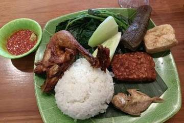 Lauk Pelengkap Ayam Goreng yang Menggugah Selera