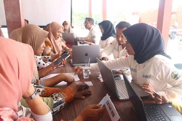 Warga Serbu Layanan Pembuatan Nomor Induk Berusaha Gratis di Grobogan
