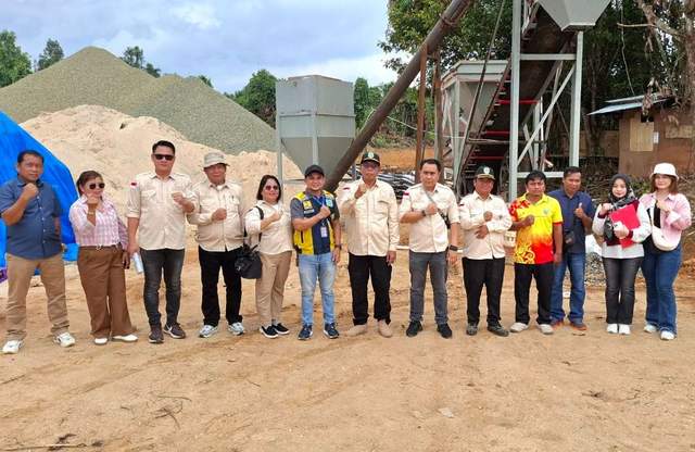 DPRD Kubar Tinjau Proyek Jalan di Karangan