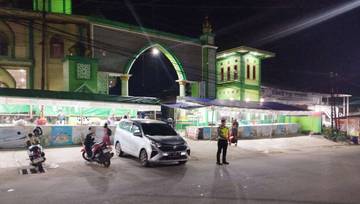 Satlantas Polres Kubar Kawal Lalin Saat Sholat Tarawih