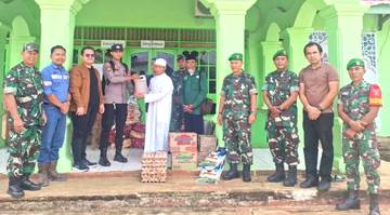 TNI-Polri Bersama United Tractor Salurkan Bantuan Lebaran 