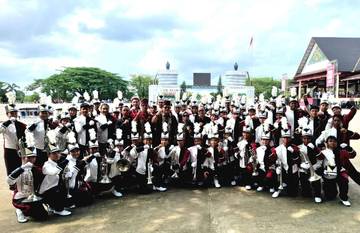 Gamas Laden Bangga Penampilan Marching Band Kubar