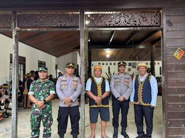 Festival Syukur Rakyat Warnai Pelantikan Bupati Mahulu