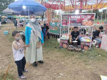Kerak Telor Betawi Hadir di Festival Dahau Kubar