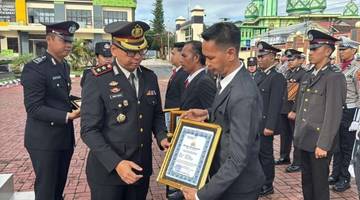 Polres Kutai Barat Peringati Hari Ibu 2025