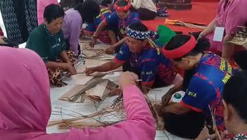 Bhayangkari Mahakam Ulu Dorong Pemberdayaan Kerajinan Lokal