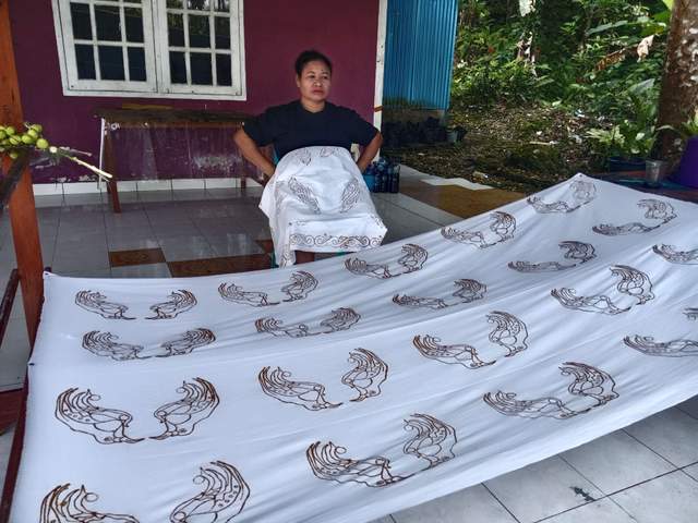 Usaha Pembuatan Batik Papua Mulai di Minati
