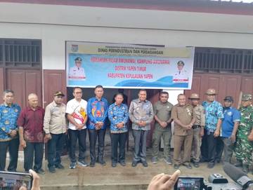 Pasar Awunawai Menggunakan Dana Otonomi Khusus 2024
