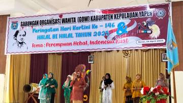 Group Qasidah Muslimat NU Meriahkan Peringatan Hari Kartini ke-146.