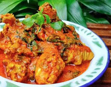 Ayam Woku Kemangi: Hidangan Khas Manado yang Wajib Dicoba