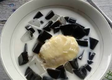 Kombinasi Maut Es Cincau dan Durian yang Bikin Ketagihan