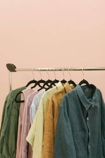 Maraknya Pedagang Baju Bekas Jelang Lebaran