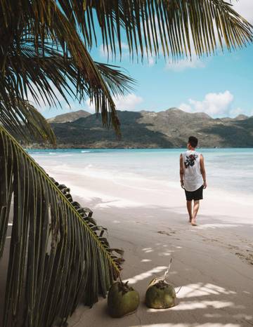 Pantai Pandan Jadi Favorit Warga Olahraga Pagi