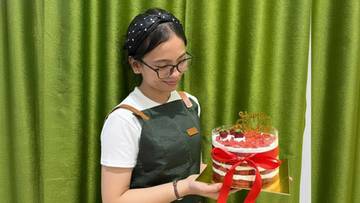 Dari Hobi Jadi Rezeki, Usaha Rumahan Custom Cake 