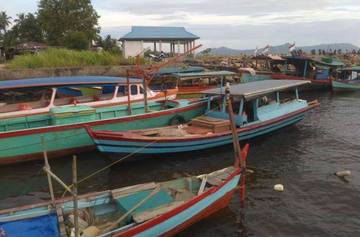 BBM Langka, Nelayan Kecil Tambatkan Armada