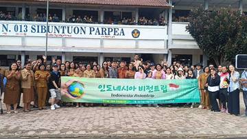 Indonesia Visiontrip Korea Terlaksana di SMPN 013 Sibuntuon