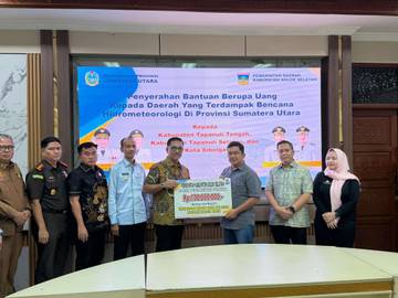 Solok Selatan Bantu Penyitas Bencana Tapteng