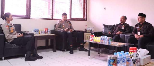 Kapolres Jembrana Pastikan Pemulangan Haji Berjalan Lancar
