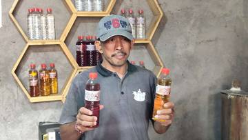 "ARJA" Arak Jaka Desa Tajun: Inovasi Rasa Buah Lokal Berkualitas