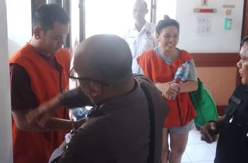 Pacaran Sambil Edarkan Sabu, Berujung di Penjara