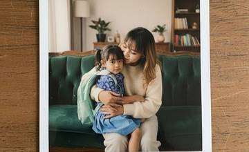 Cara Edit Foto Polaroid Masa Kecil Pakai Gemini