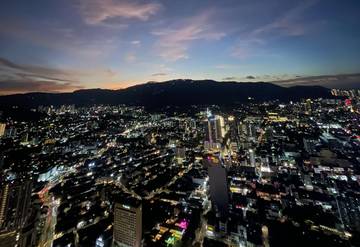 Langit Penang dari Rainbow Skywalk Komtar The Top 